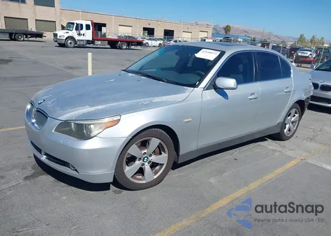 2006 BMW 530Xi из США, поврежденный, VIN WBANF73556CG67142